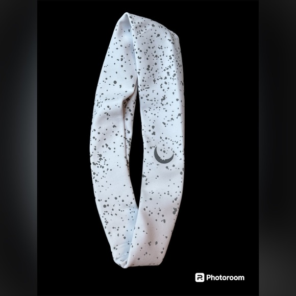 ZYIA White Reflective Light n Tight Headband 676 NWT - Picture 11 of 13